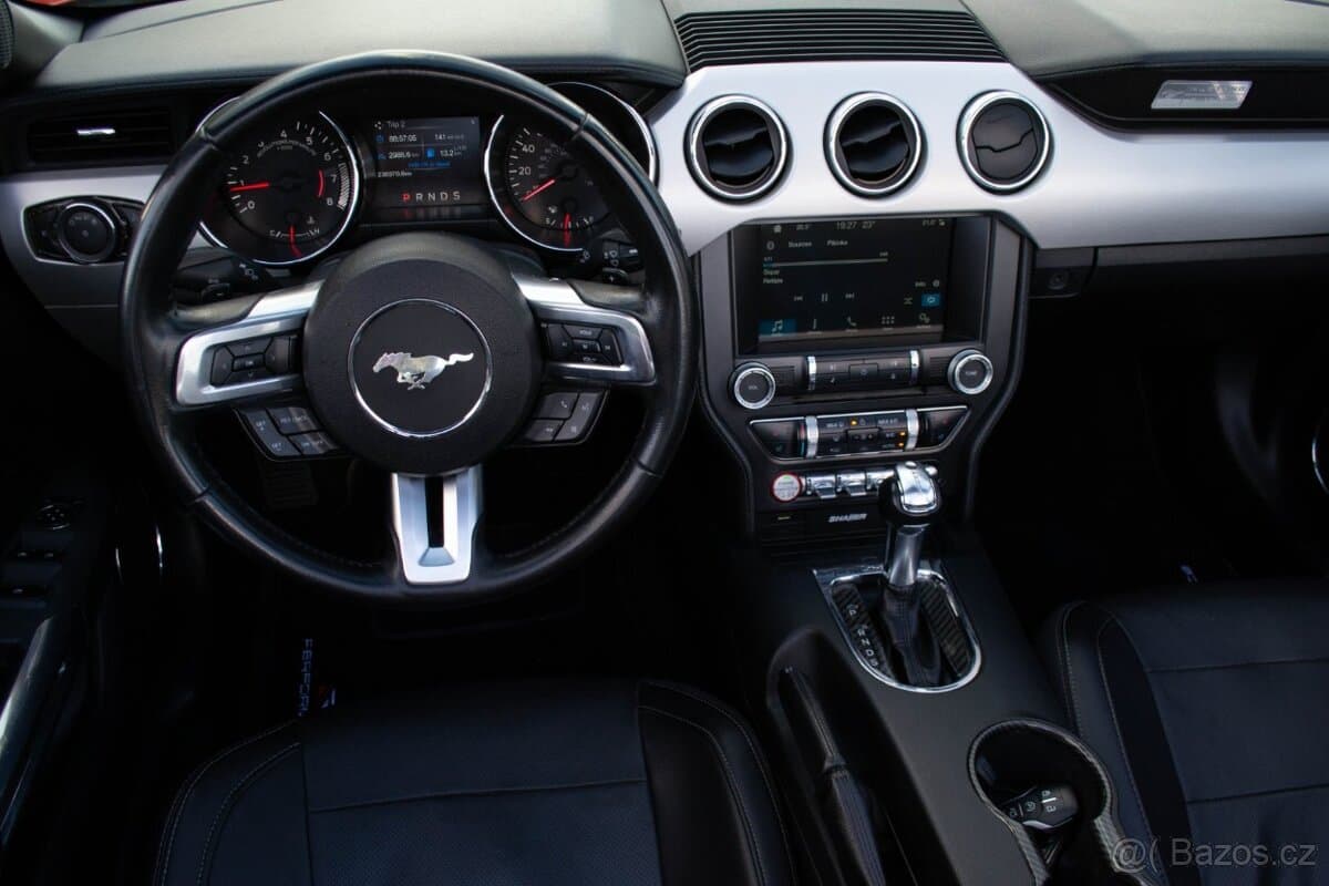 2016 Ford MUSTANG - 19