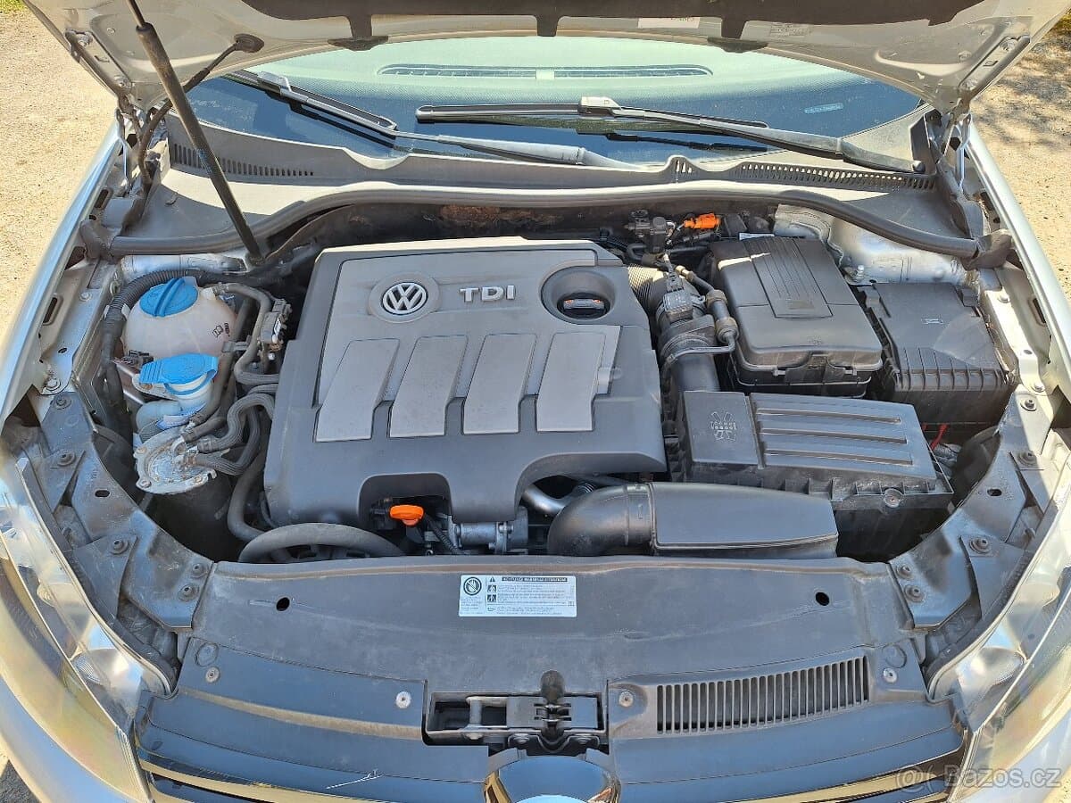 2012 Volkswagen GOLF - 19