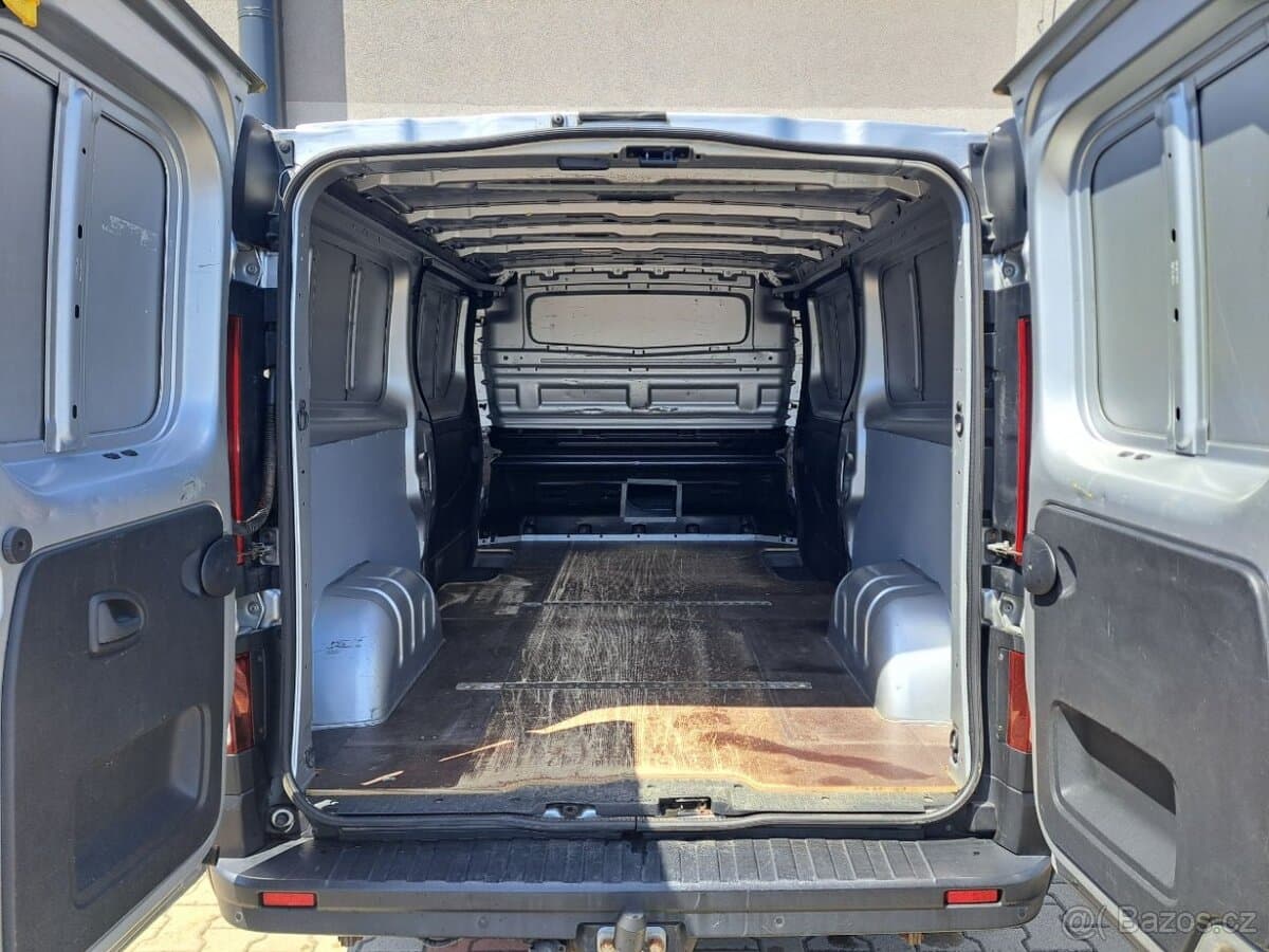 2015 Opel VIVARO - 19
