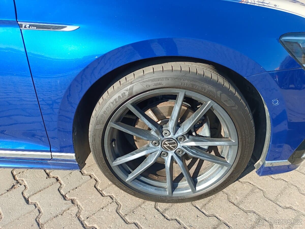 2021 Volkswagen PASSAT - 19