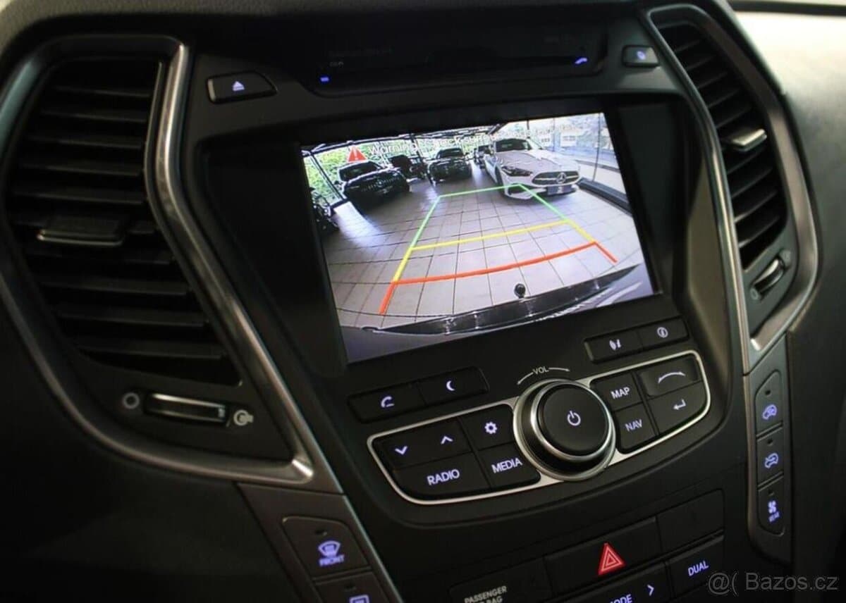 2016 Hyundai SANTA FE - 19