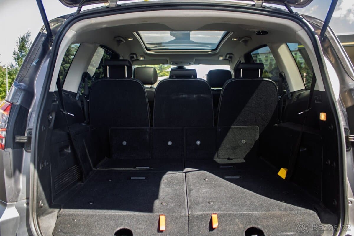 2013 Ford S-MAX - 19