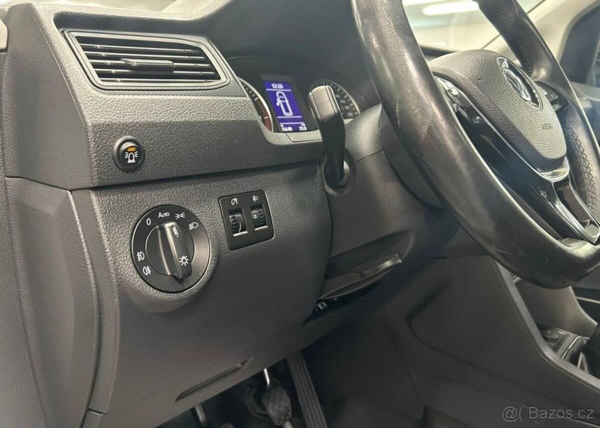 2020 Volkswagen CADDY - 19