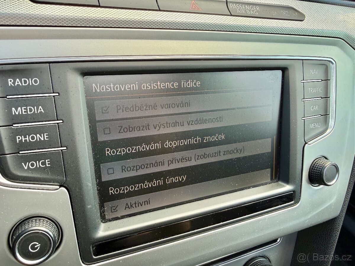 Volkswagen PASSAT - 19
