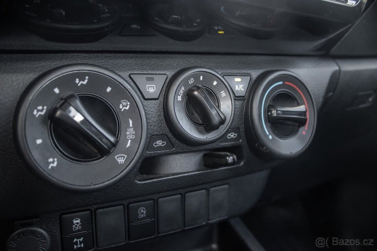 2021 Toyota HILUX - 19