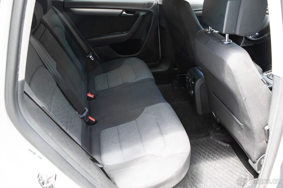 2014 Volkswagen PASSAT - 19