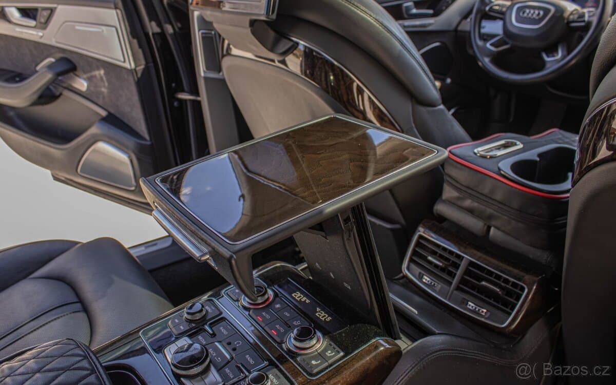 2012 Audi A8 - 19