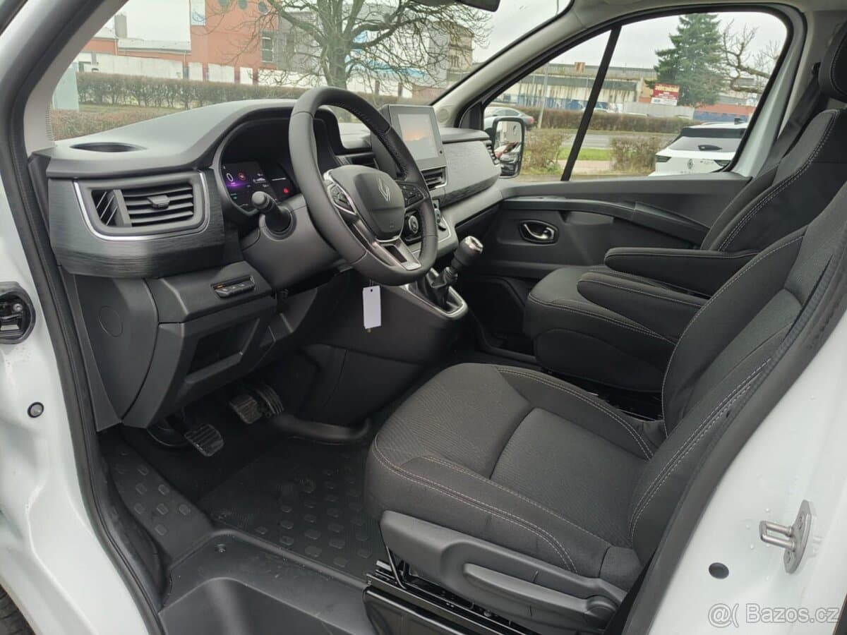 Renault TRAFIC - 19