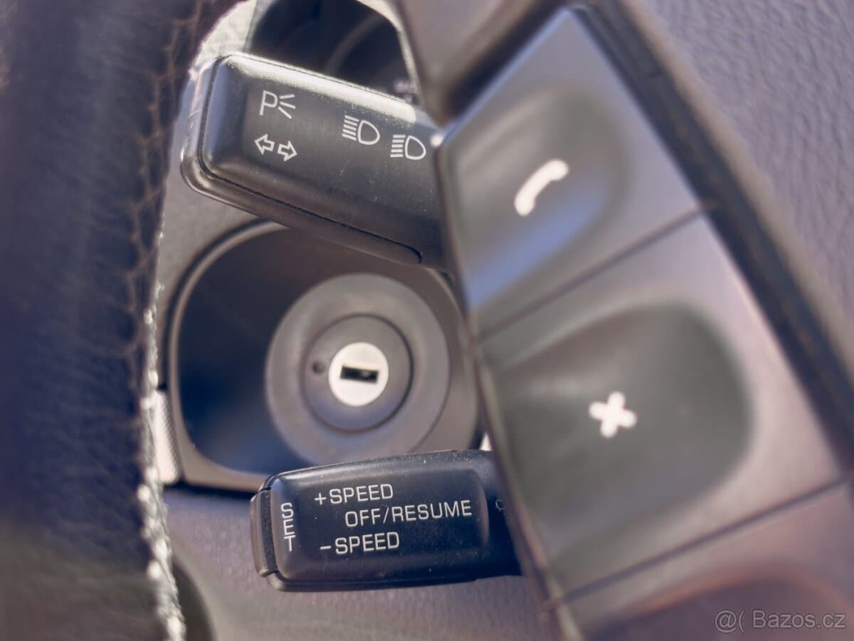 2010 Porsche CAYENNE - 19