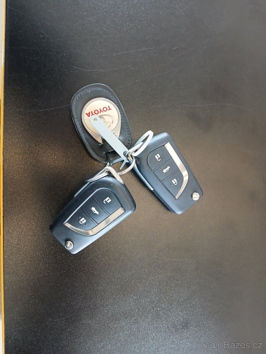 2014 Toyota AURIS - 19