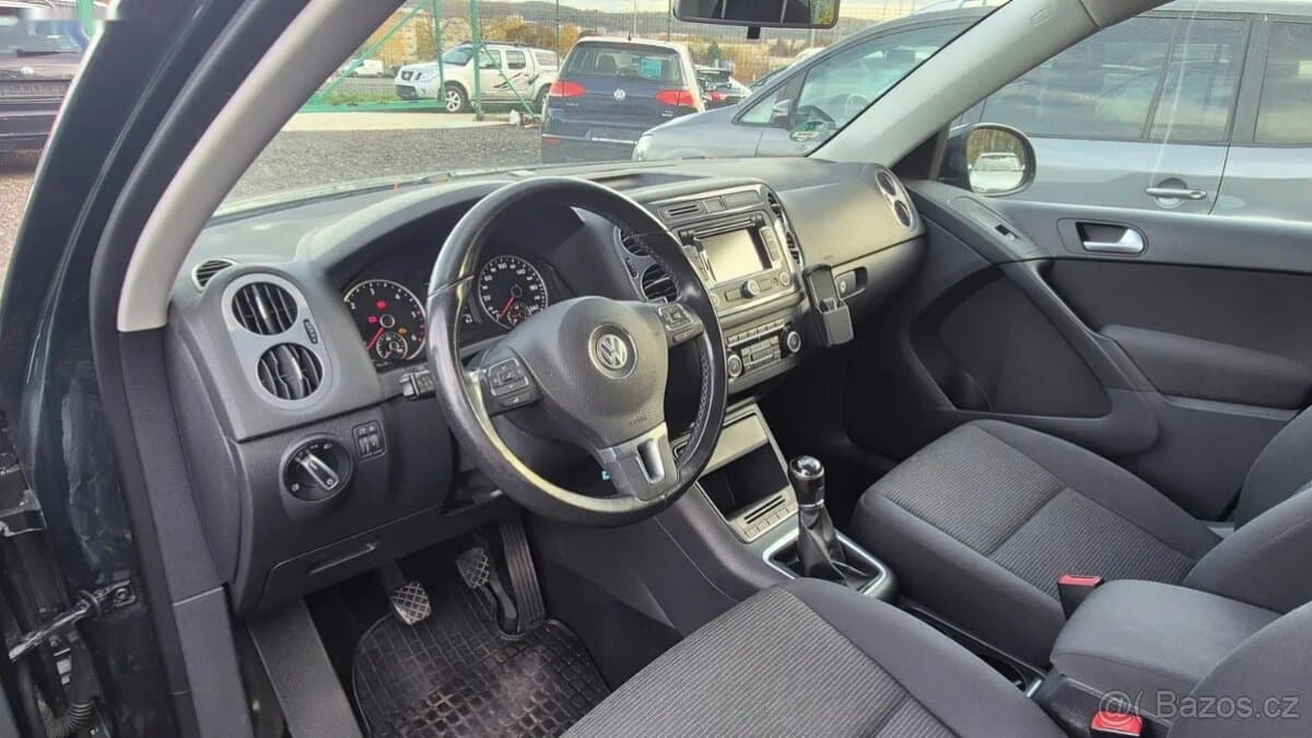2012 Volkswagen TIGUAN - 19