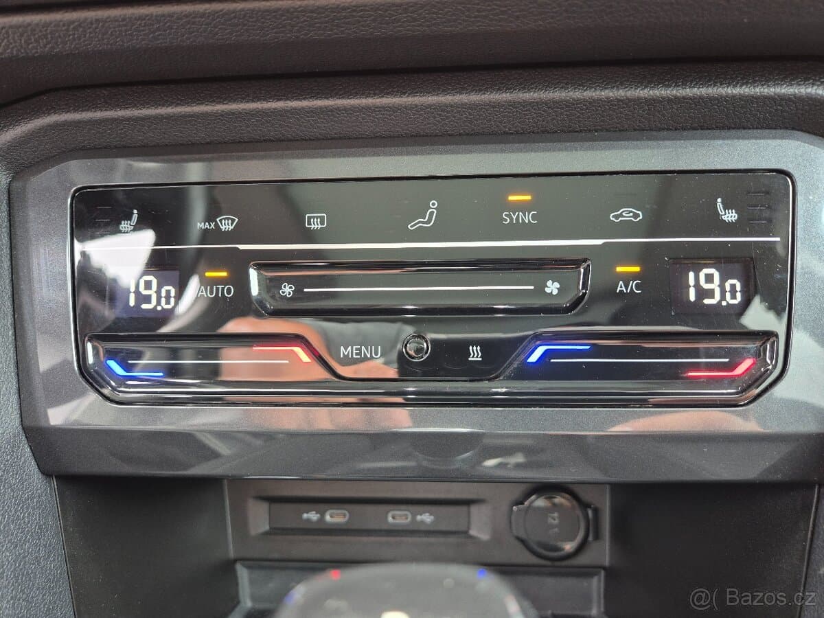 2023 Volkswagen TIGUAN - 19