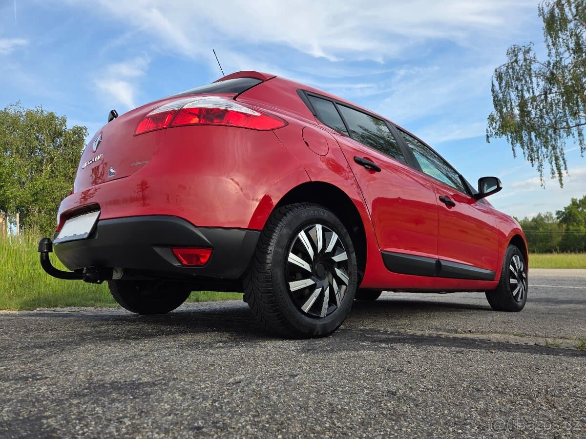 2011 Renault MEGANE - 19