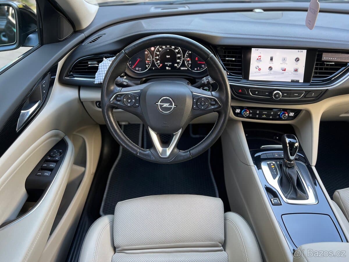 2018 Opel INSIGNIA - 19
