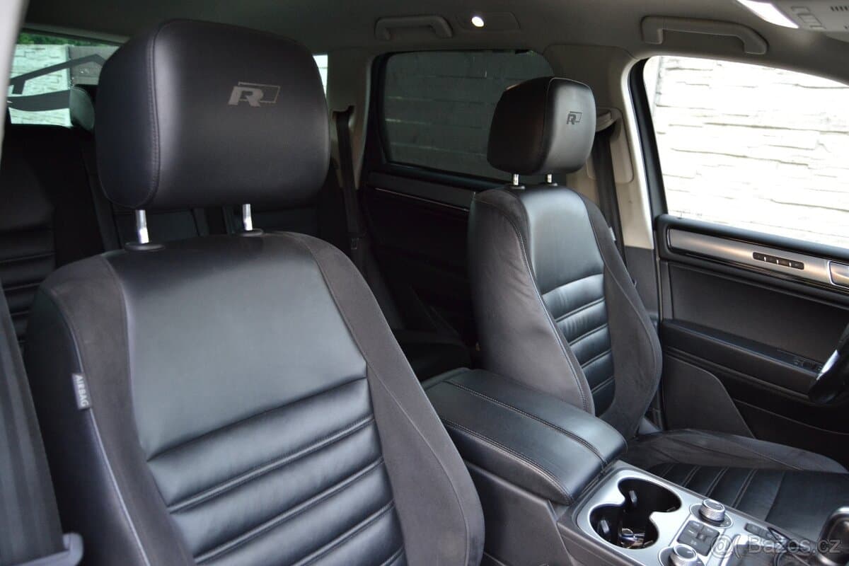 2015 Volkswagen TOUAREG - 19