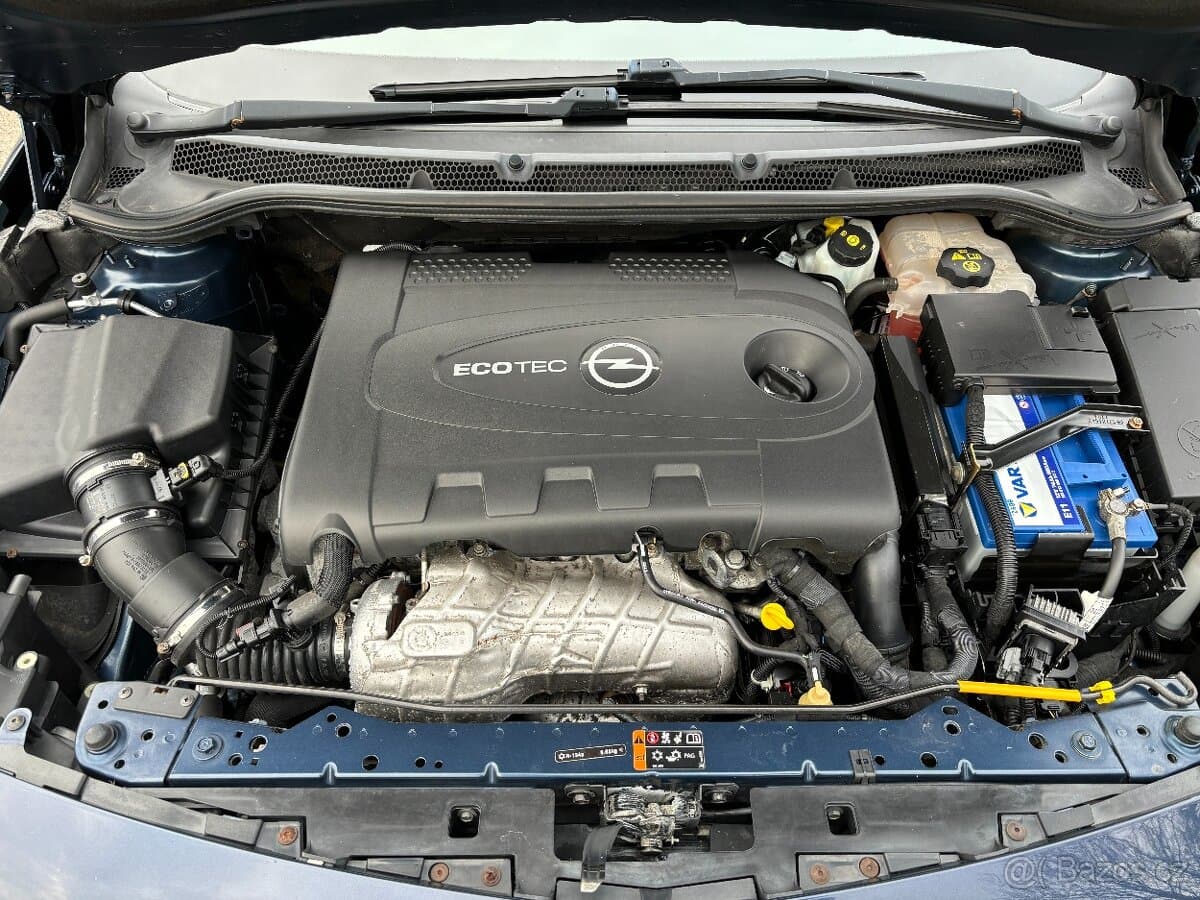 Opel ASTRA - 19