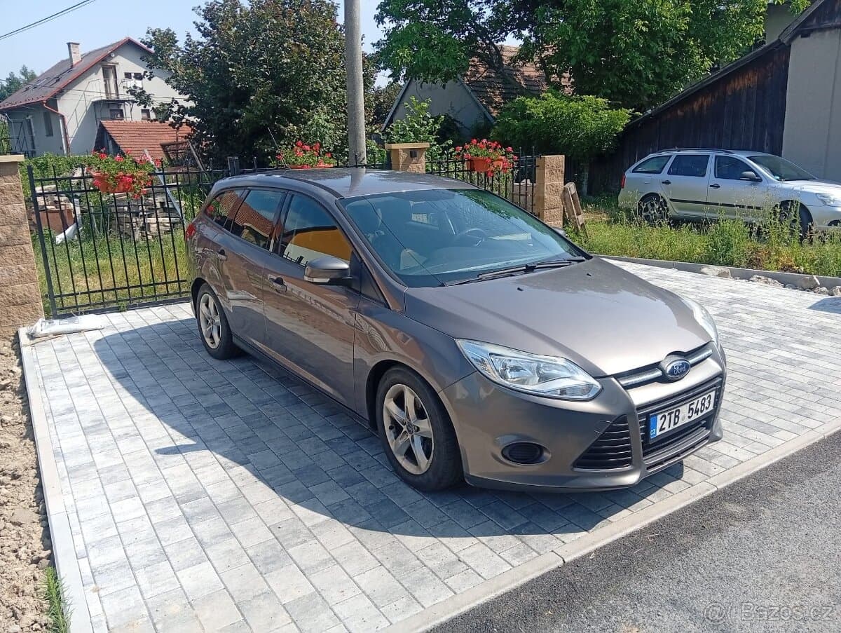 Ford FOCUS - 19