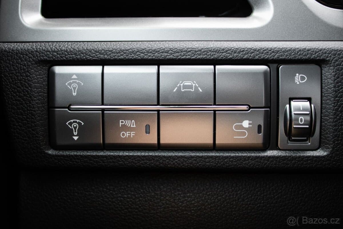 2023 SsangYong KORANDO - 19