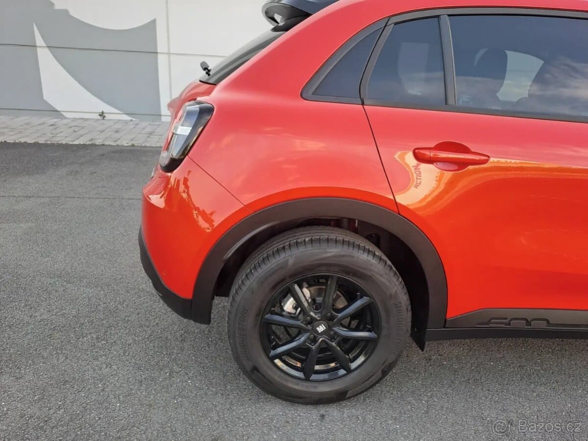 2024 Fiat 600 - 19
