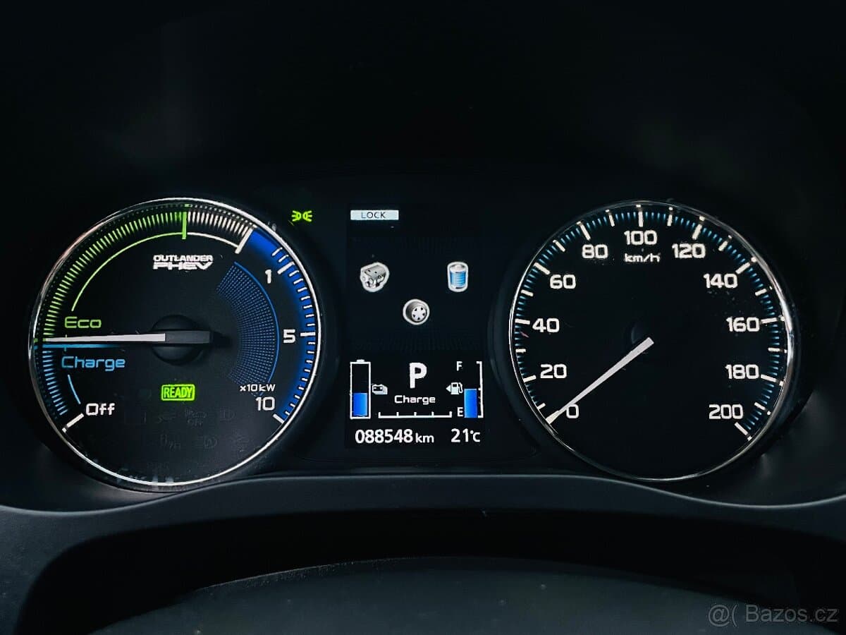 2020 Mitsubishi OUTLANDER - 19