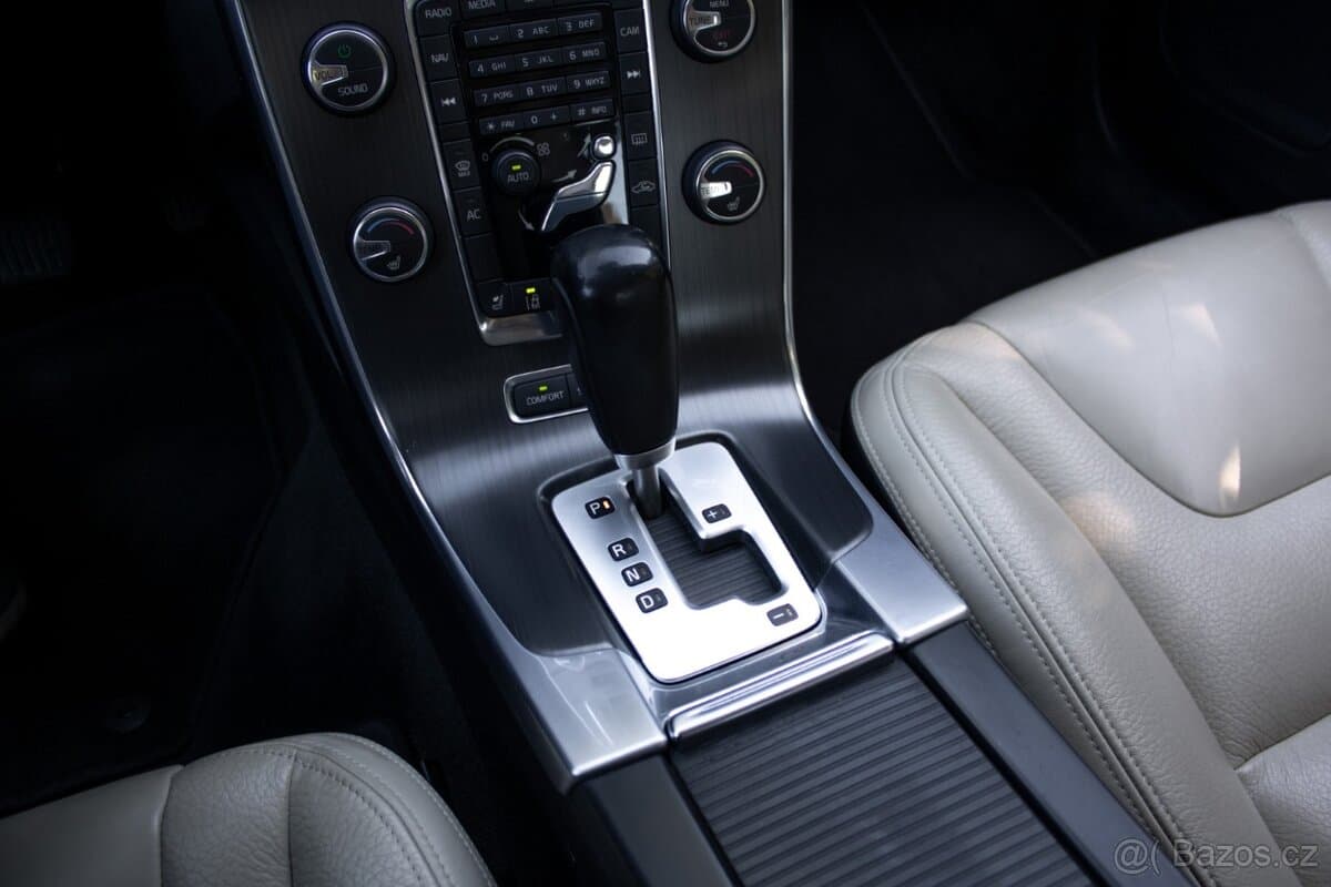 2010 Volvo S60 - 19
