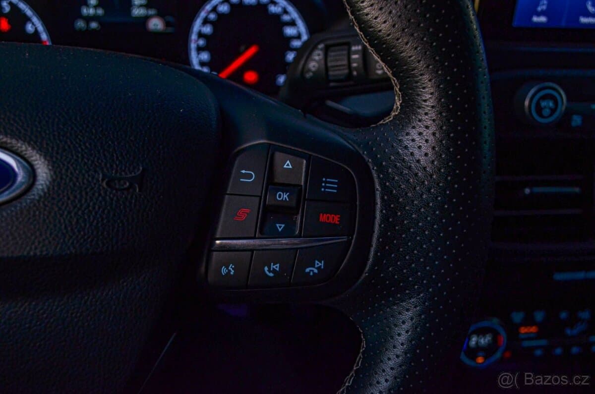2019 Ford FOCUS - 19