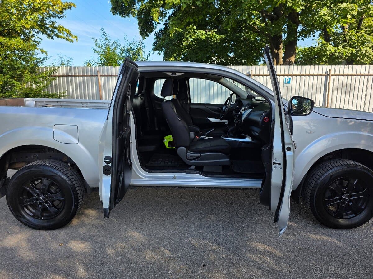 2020 Nissan NAVARA - 19
