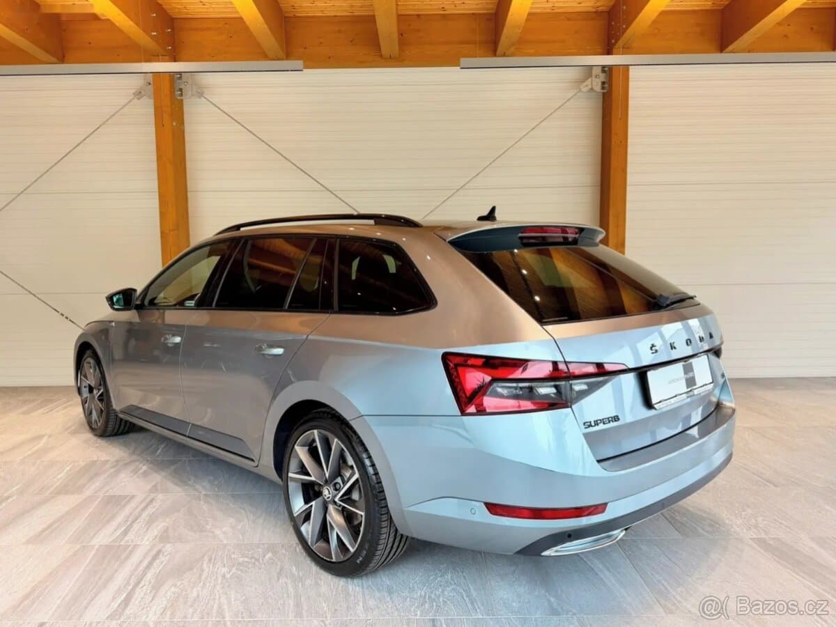 2020 Škoda SUPERB - 19