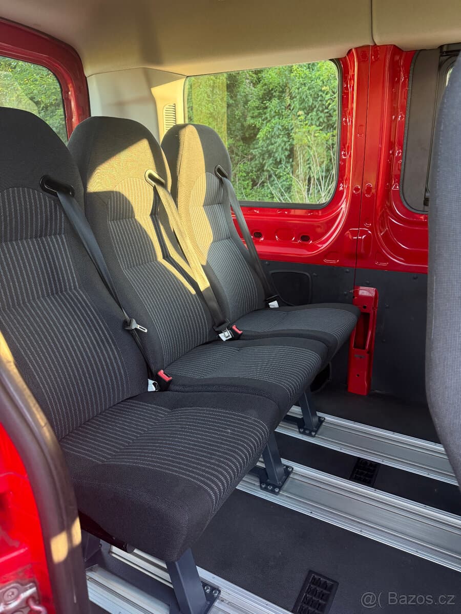 2015 Ford TRANSIT - 19