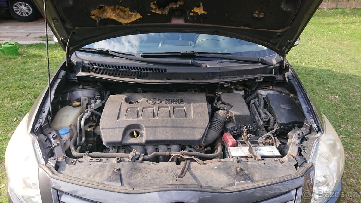 2011 Toyota AURIS - 19