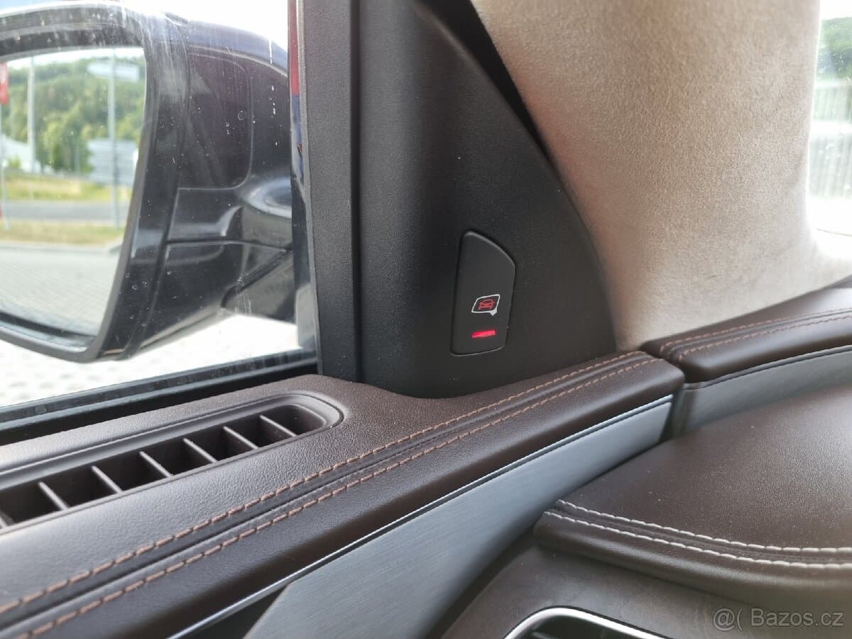 2013 Audi A8 - 19