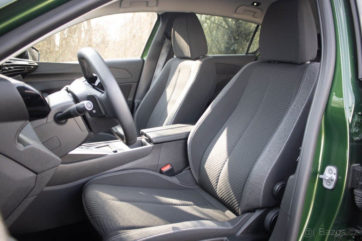 2023 Peugeot 308 - 19