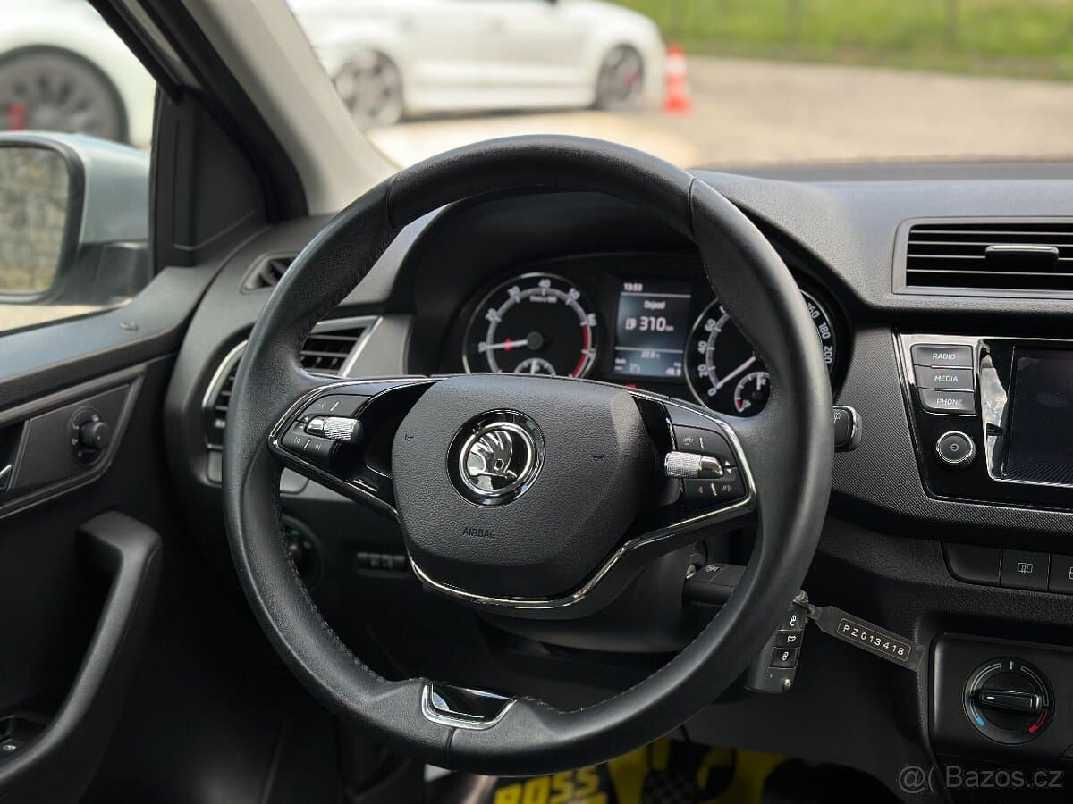 2022 Škoda FABIA - 19