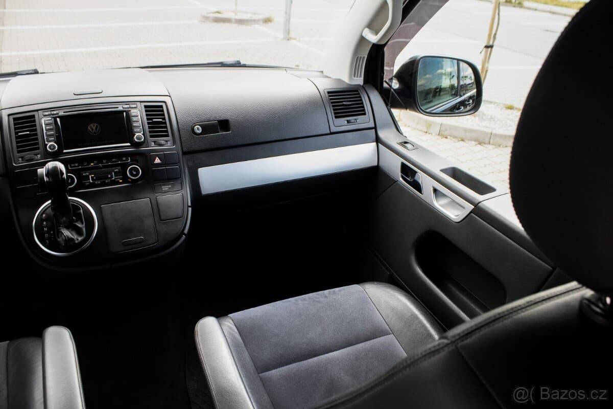 2015 Volkswagen MULTIVAN - 19