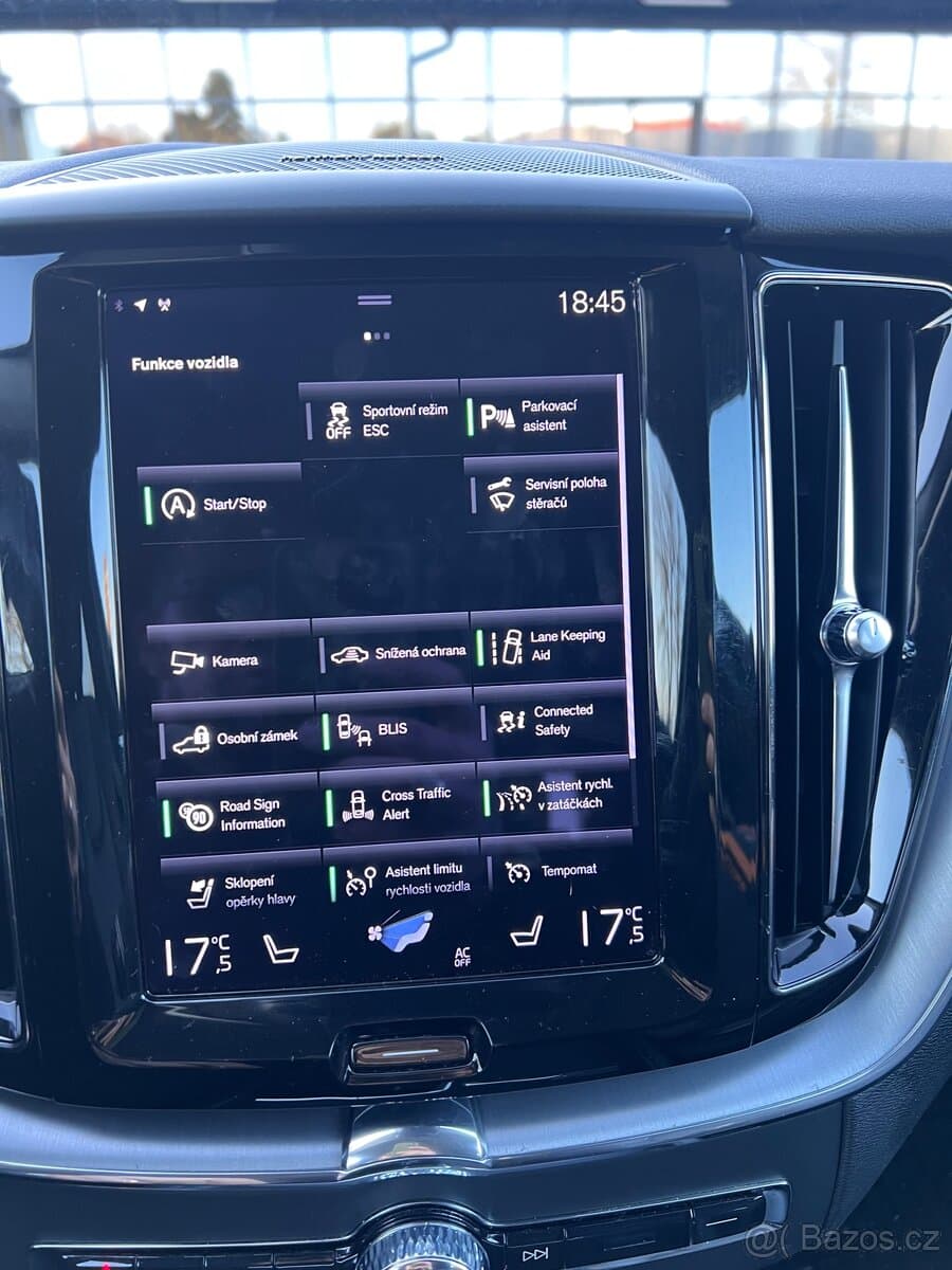 2021 Volvo XC60 - 19