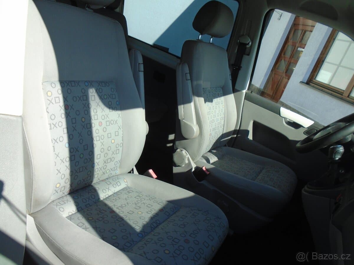 2009 Volkswagen CARAVELLE - 19