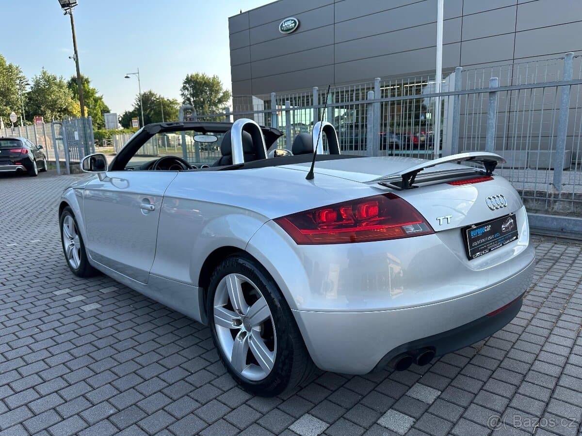 2008 Audi TT - 19