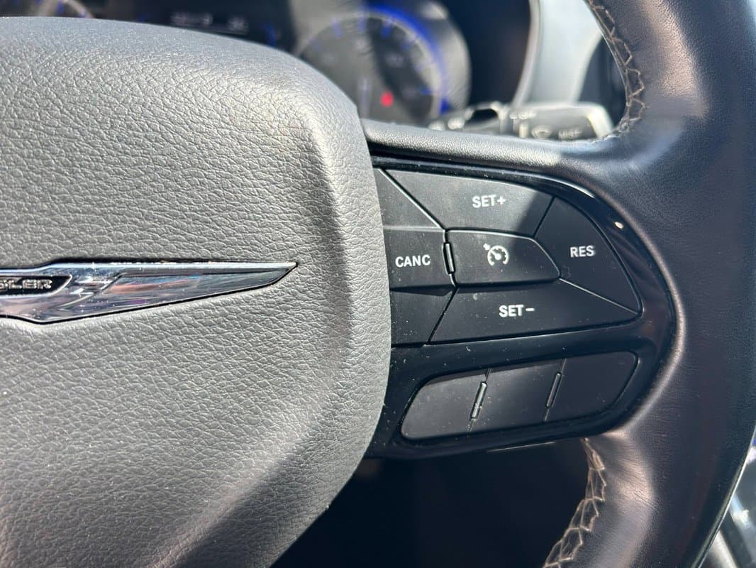 2019 Chrysler PACIFICA - 19