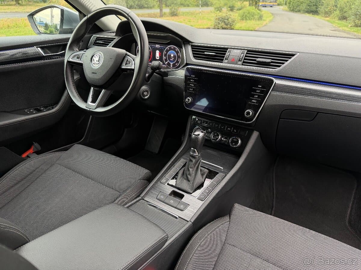 2021 Škoda SUPERB - 19