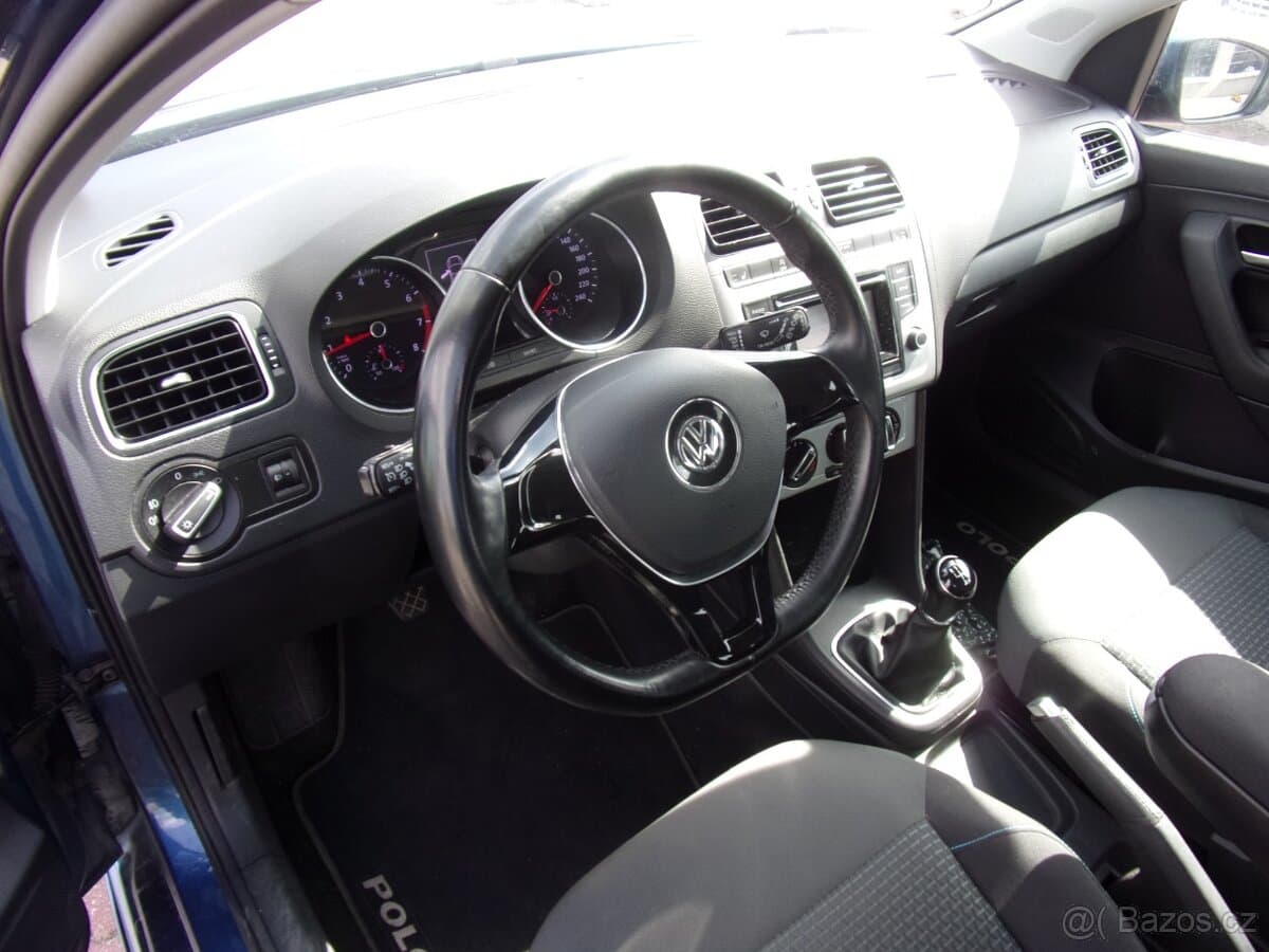2017 Volkswagen POLO - 19