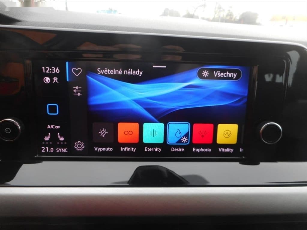 2020 Volkswagen GOLF - 19