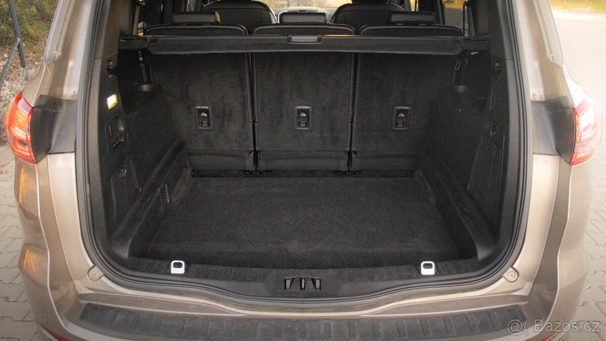 2019 Ford S-MAX - 19
