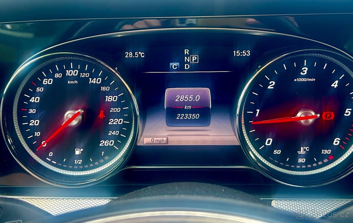 2017 Mercedes-Benz EQA - 19