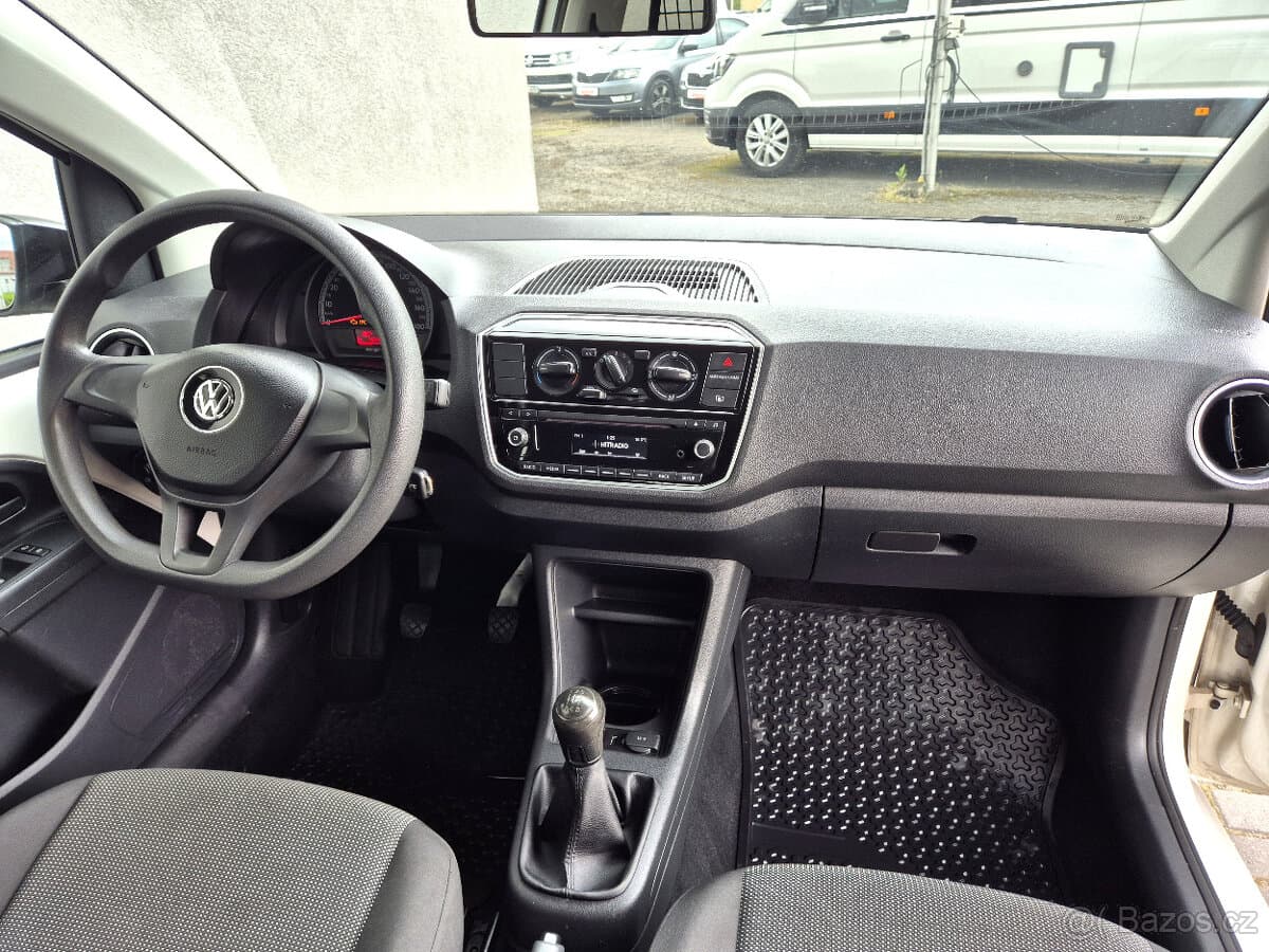 2018 Volkswagen UP! - 19