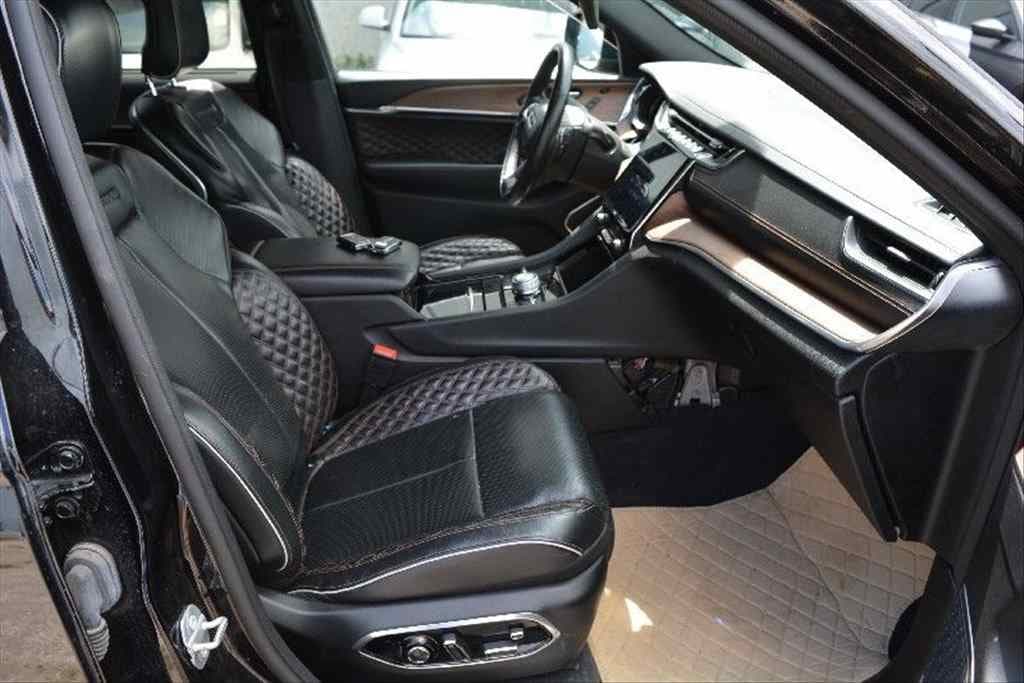 2021 Jeep CHEROKEE - 19