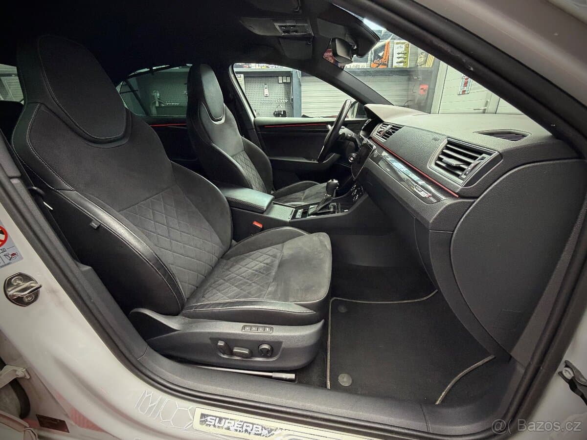 2019 Škoda SUPERB - 19
