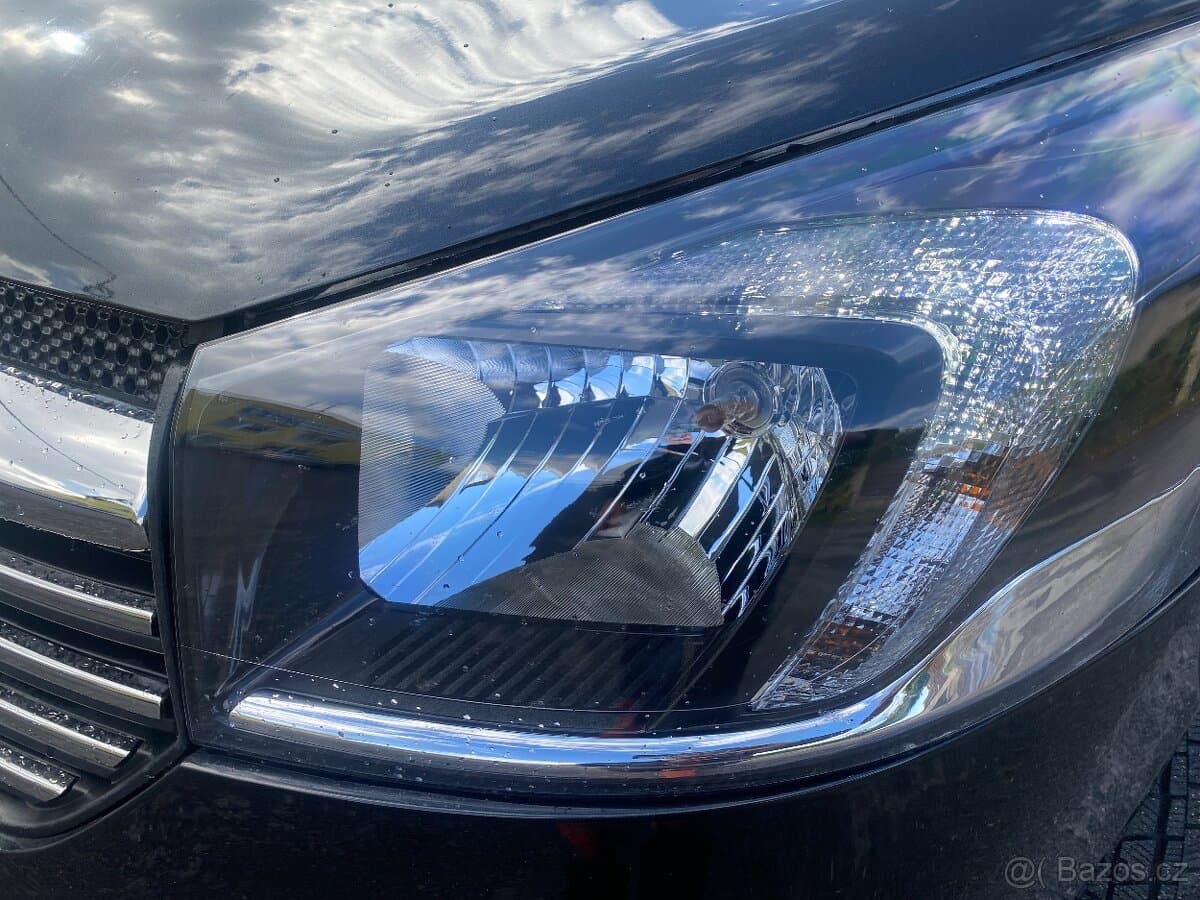 2019 Opel VIVARO - 19