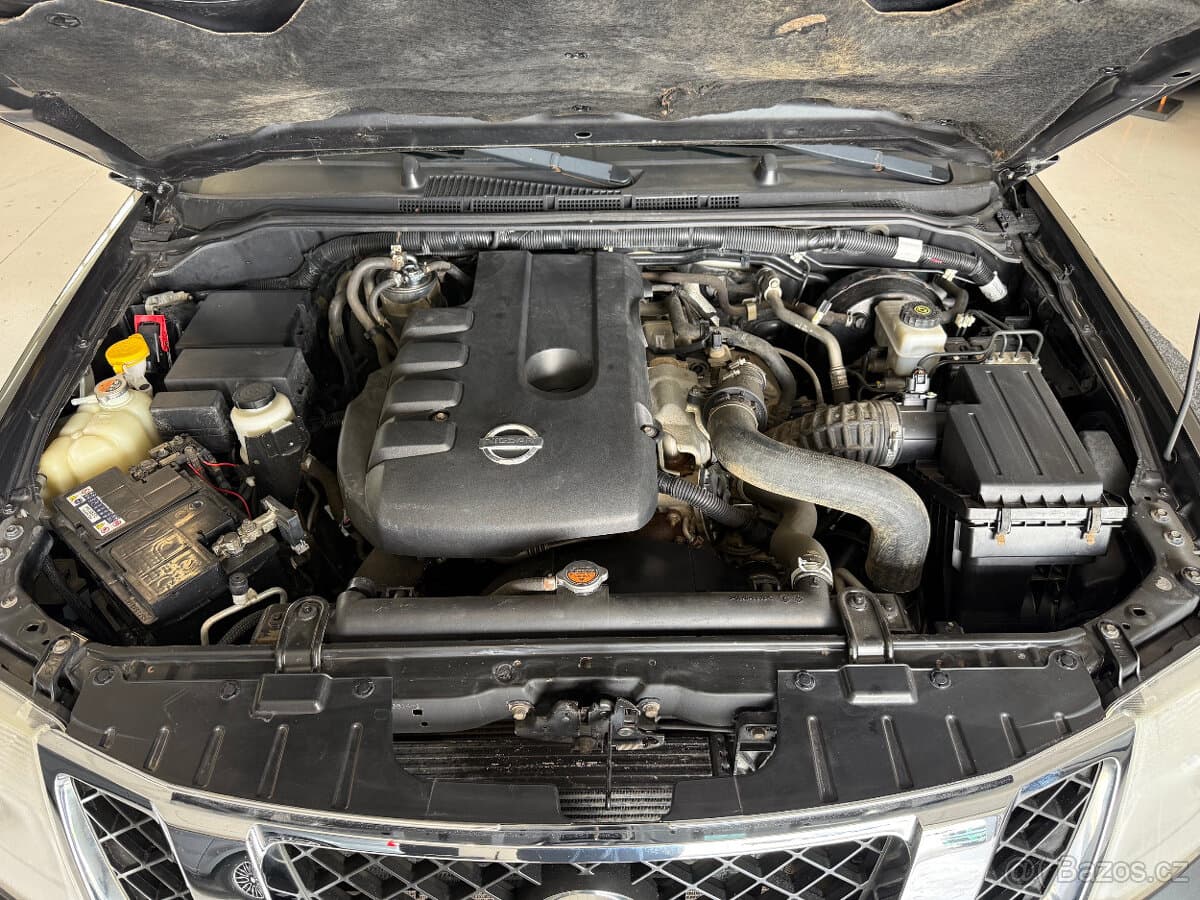 2013 Nissan NAVARA - 19