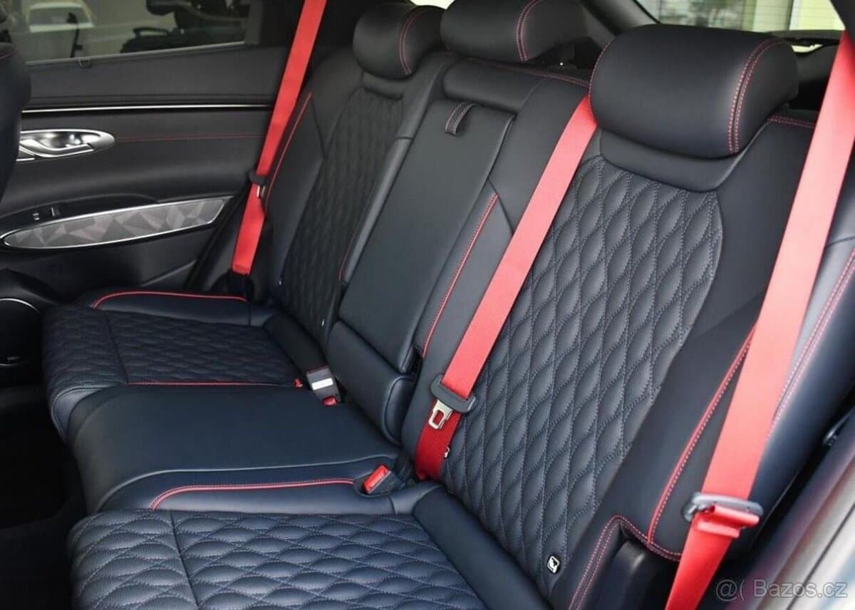 2022 Genesis GV70 - 19