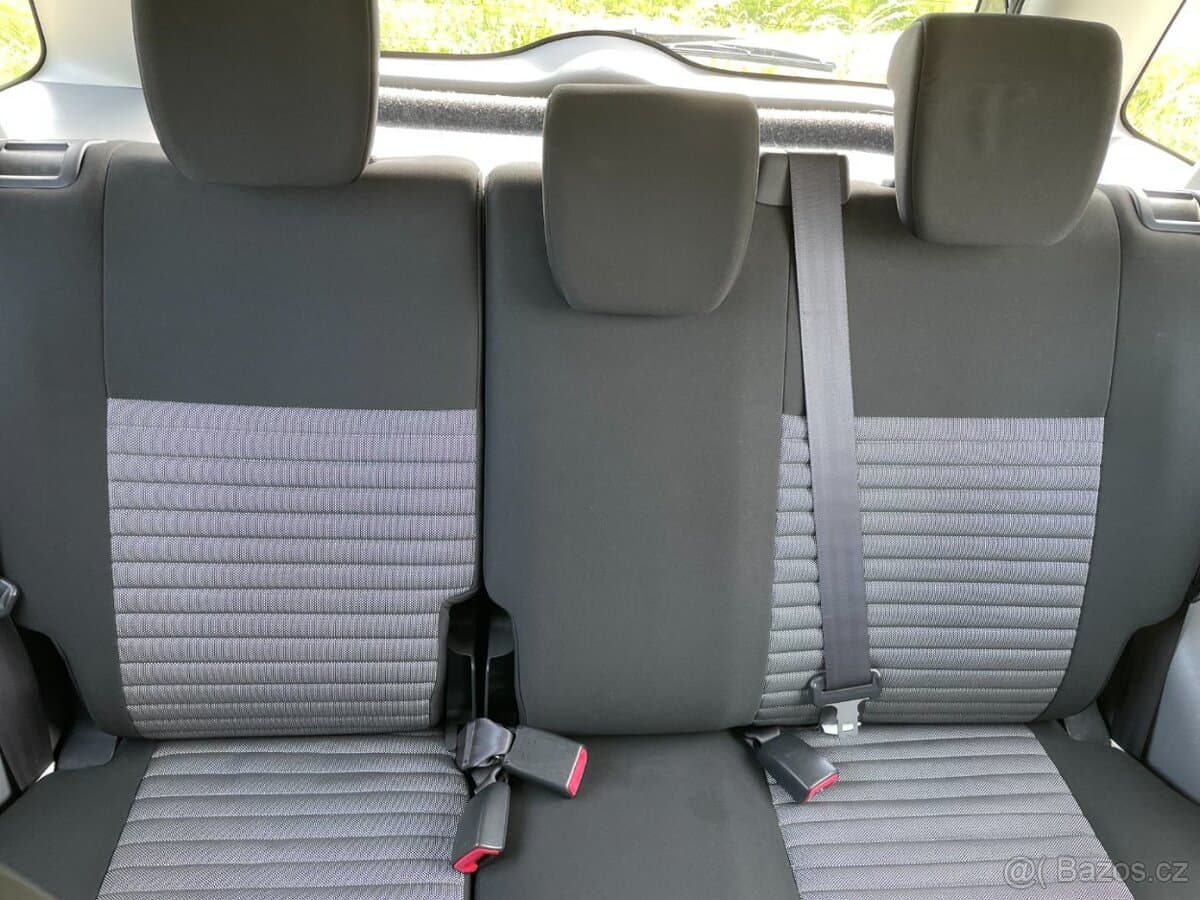 2013 Suzuki SX4 - 19